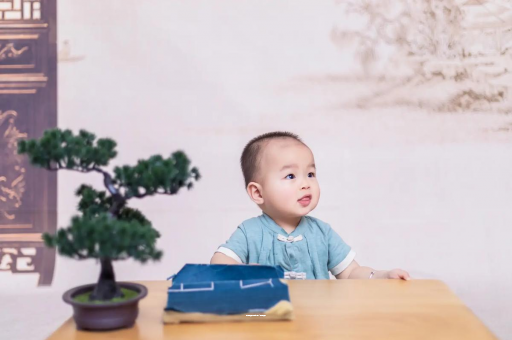 淮滨宝宝腿纹不对称怎么办